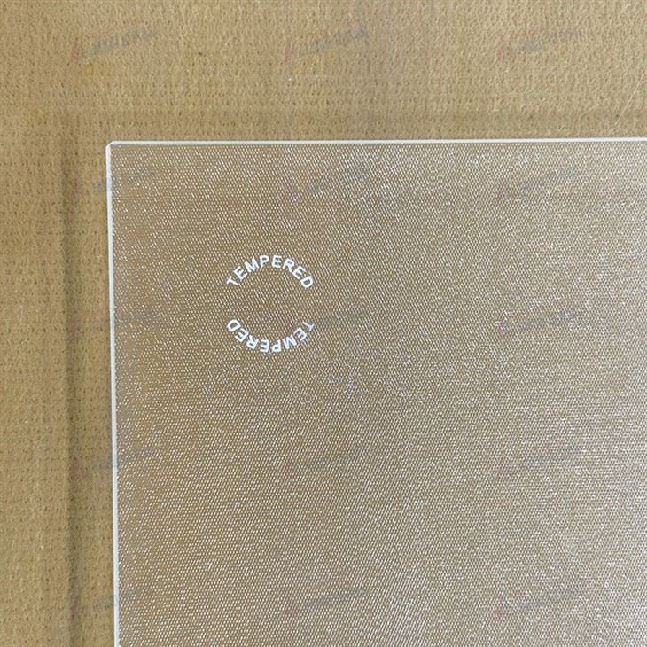 Kaca Kolektor Surya Tempered 3.2mm