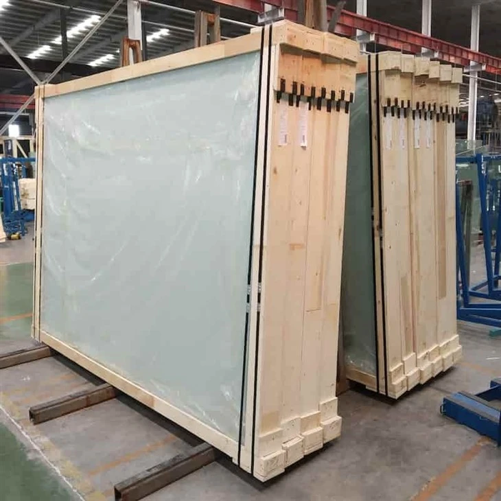 padle court glass packing