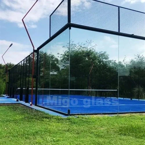 Lapangan Padel Luar Ruangan