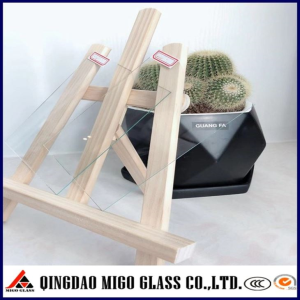 Kaca Pembingkaian Gambar Anti-reflektif